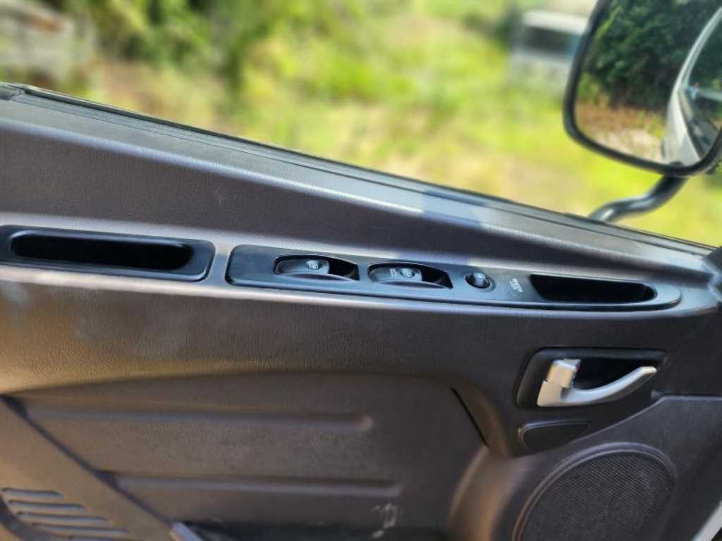 medium and large cargo dump - Vista 12