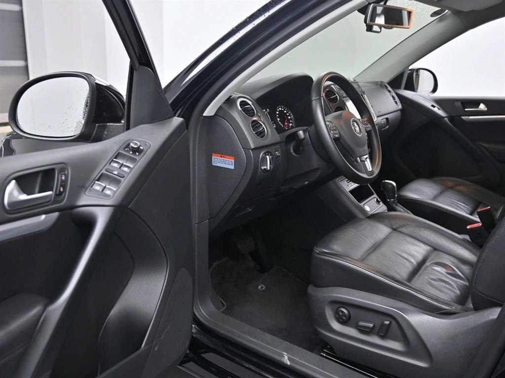 Volkswagen Tiguan - Vista 11