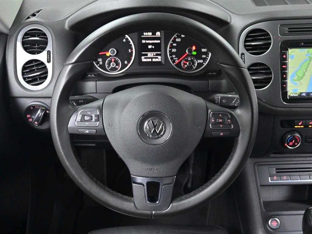 Volkswagen Tiguan 2016 Negro - Importación desde Corea - HF Imports Iquique - Foto 13