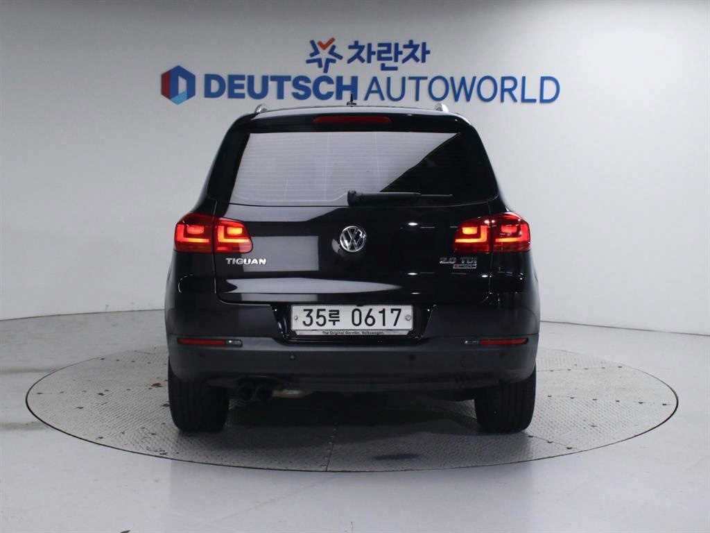 Volkswagen Tiguan - Vista 4