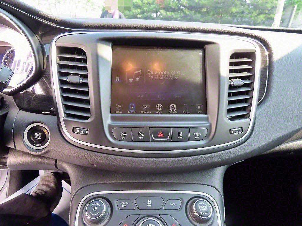 Chrysler 200 - Vista 12