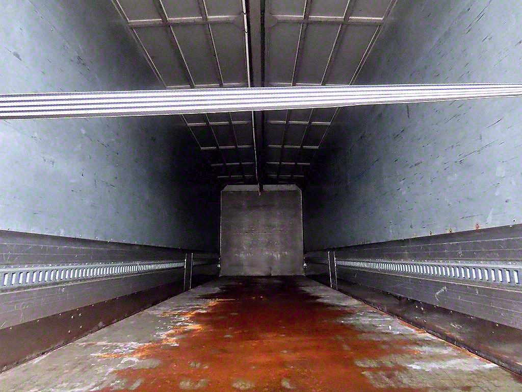 medium and large cargo truck - Vista 5