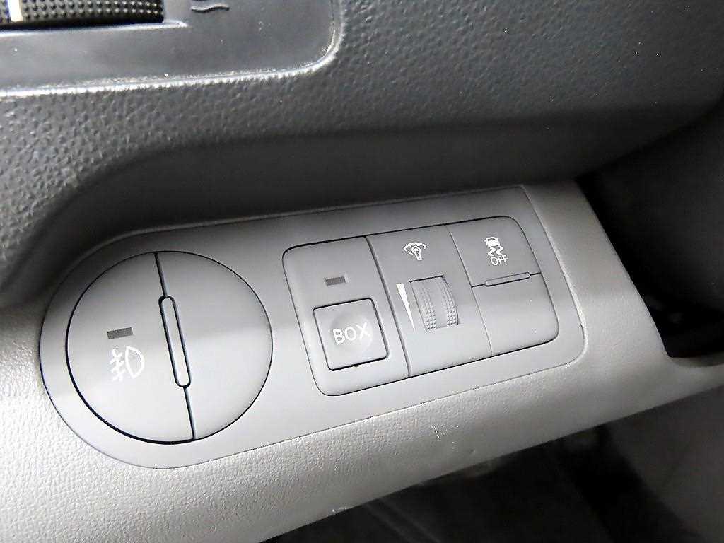 HYUNDAI Starex 2016 Blanco - Importación desde Corea - HF Imports Iquique - Foto 13