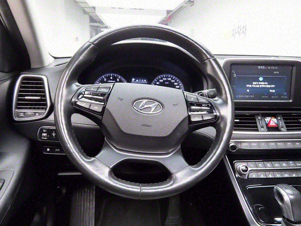 HYUNDAI Grandeur - Vista 8