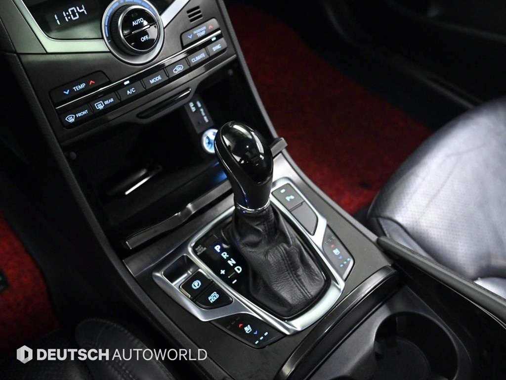 HYUNDAI Grandeur - Vista 9