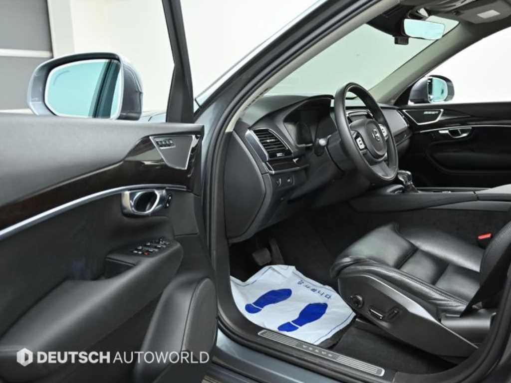 Volvo XC90 - Vista 11