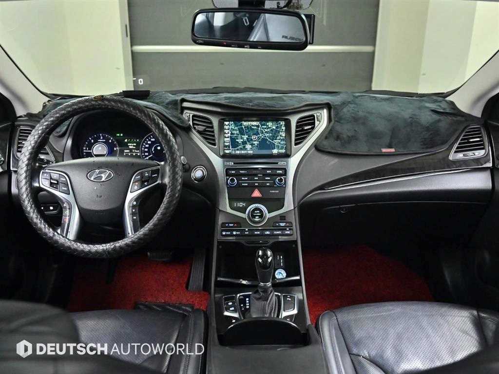 HYUNDAI Grandeur - Vista 7