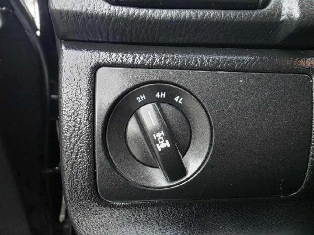 Ssangyong Rexton 2013 Negro - Importación desde Corea - HF Imports Iquique - Foto 17