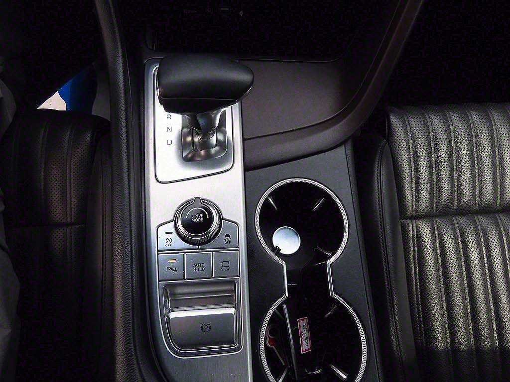 Genesis G70 - Vista 10