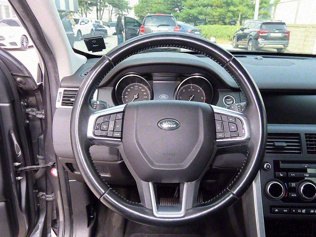 Land Rover Discovery Sports - Vista 8