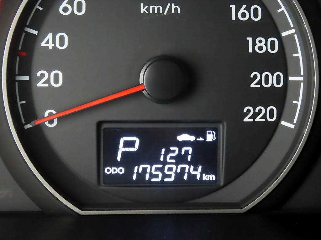 HYUNDAI Starex - Vista 6