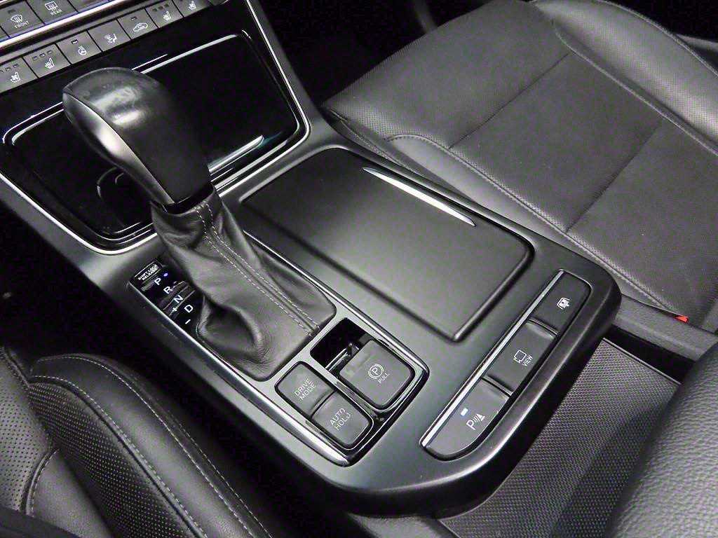 HYUNDAI Grandeur - Vista 11