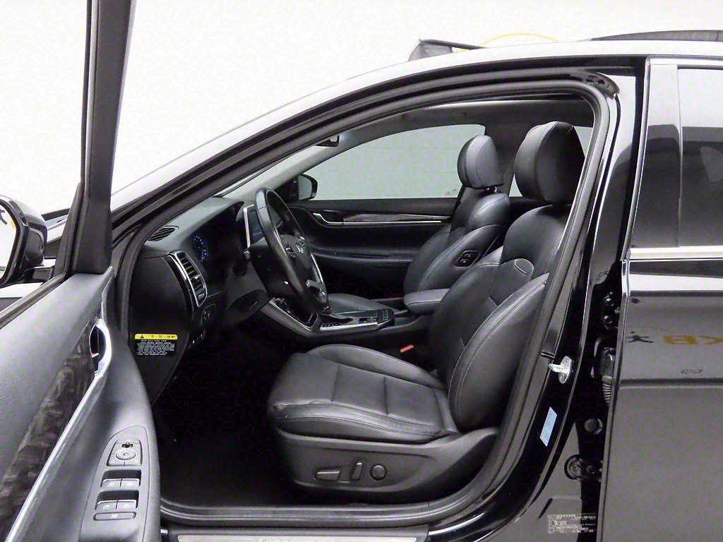 HYUNDAI Grandeur - Vista 12