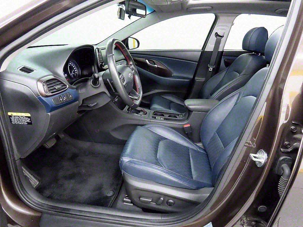 HYUNDAI i30 - Vista 5