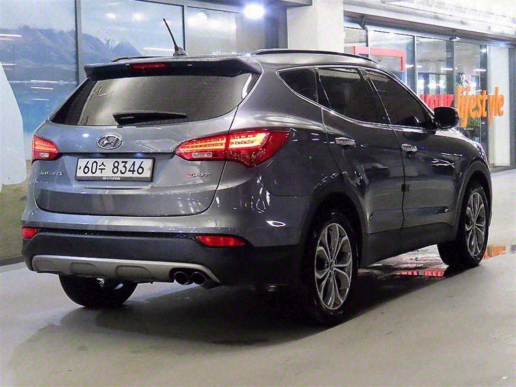 HYUNDAI Santa Fe - Vista 4