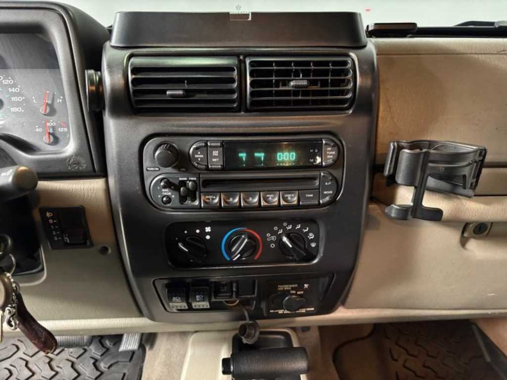 Jeep Wrangler - Vista 9