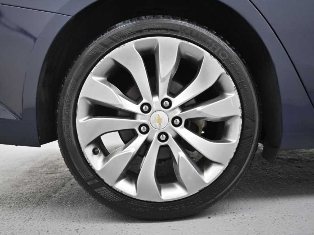 Chevrolet Malibu - Vista 5