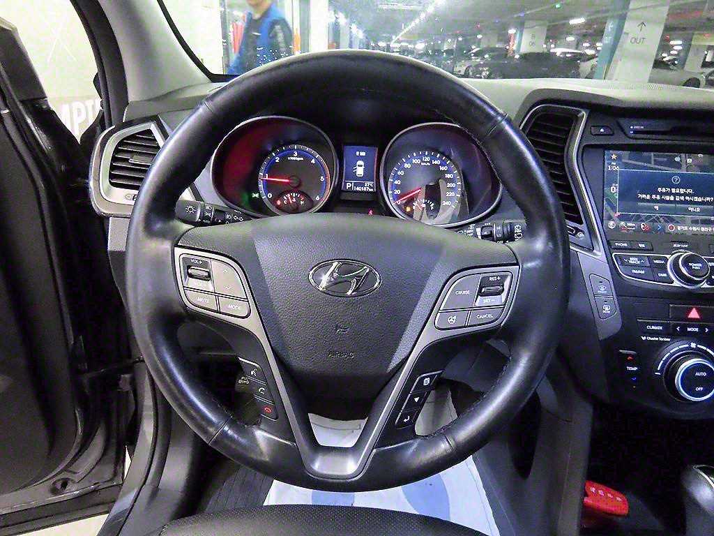 HYUNDAI Santa Fe - Vista 8