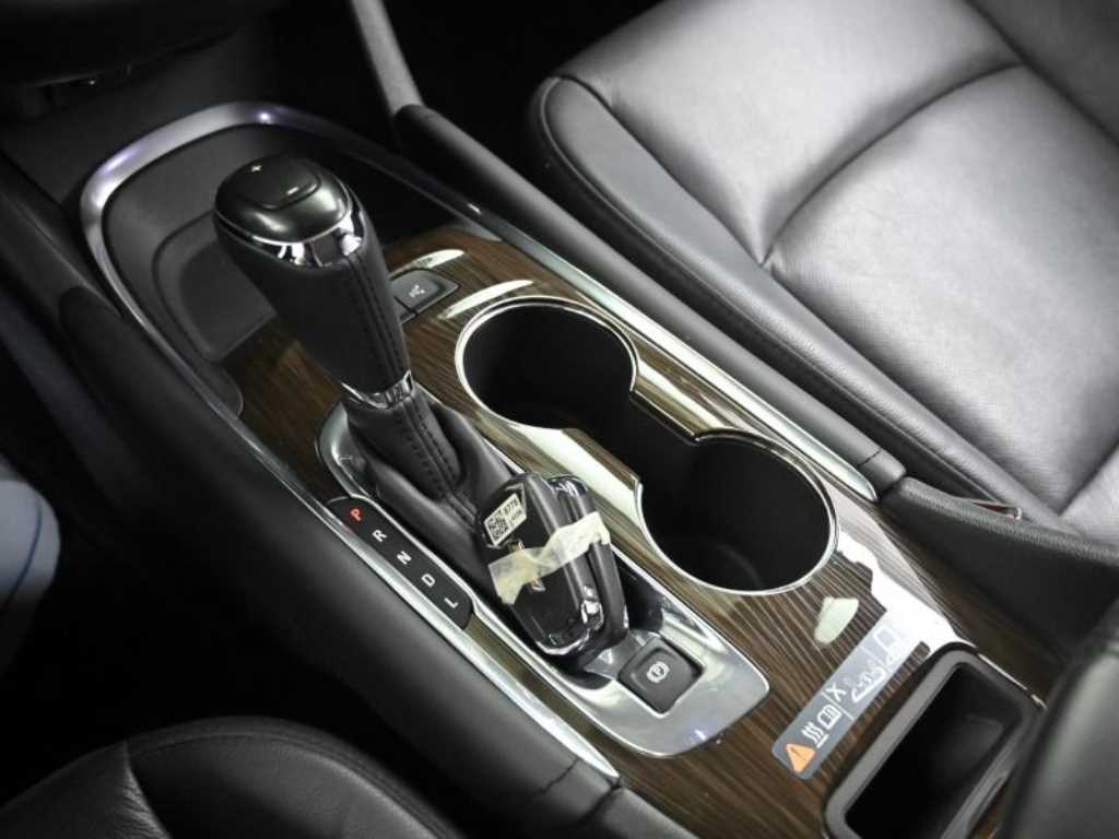 Chevrolet Malibu - Vista 9