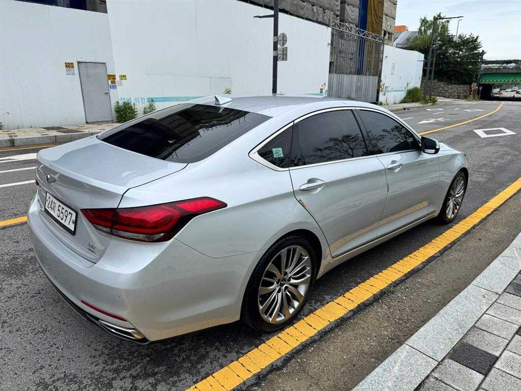 Genesis G80 - Vista 7