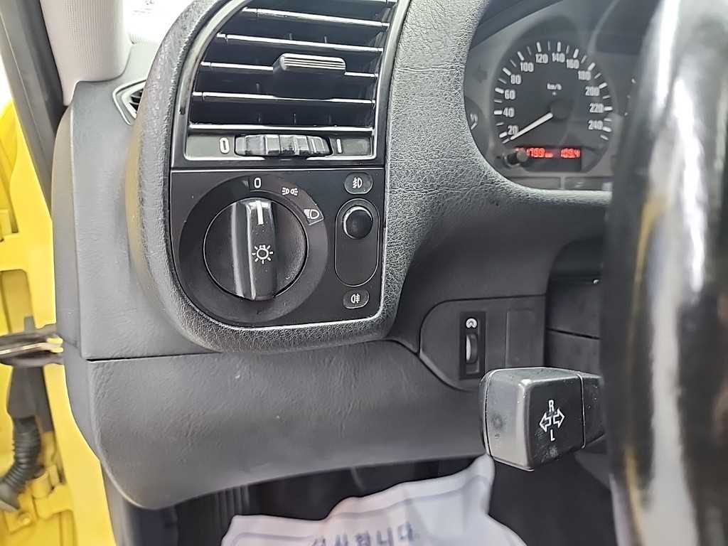 BMW 3 series 1997 Amarillo - Importación desde Corea - HF Imports Iquique - Foto 14