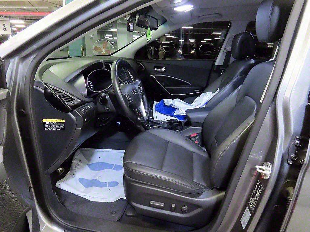 HYUNDAI Santa Fe - Vista 6