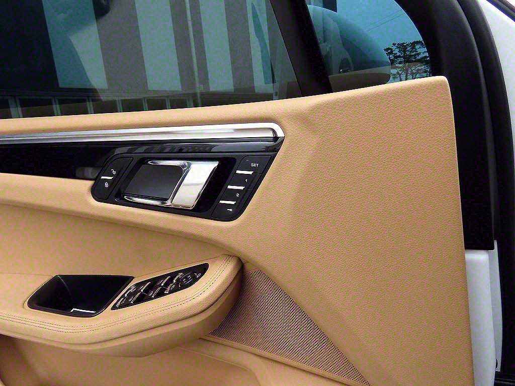 Porsche Macan - Vista 11