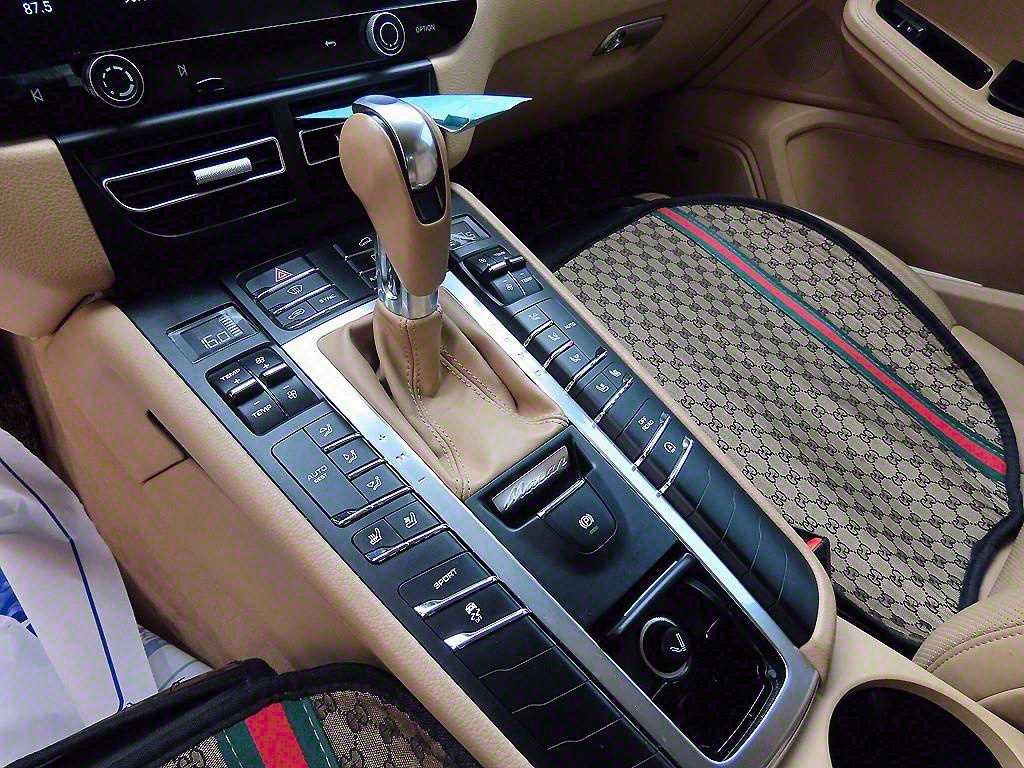 Porsche Macan - Vista 10