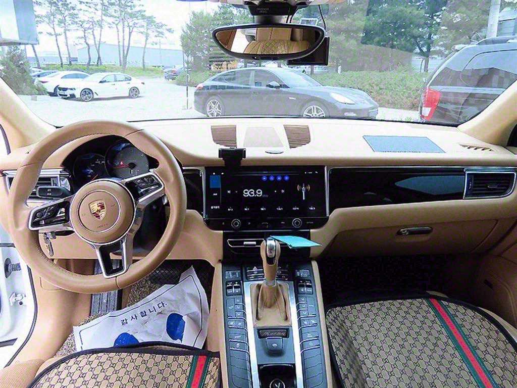 Porsche Macan - Vista 7