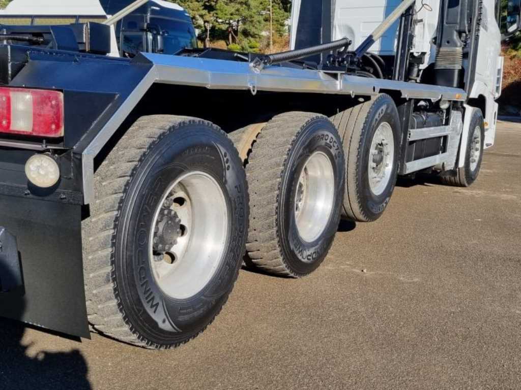 medium and large cargo apChoukJingae - Vista 12