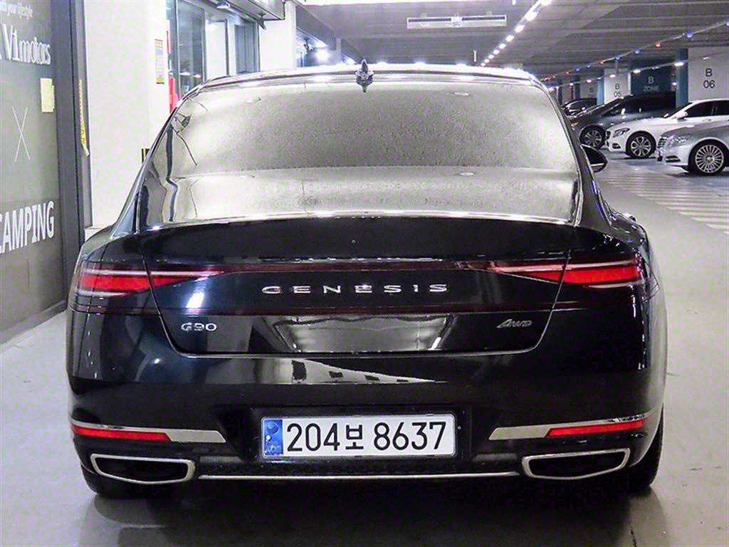 Genesis G90 - Vista 5