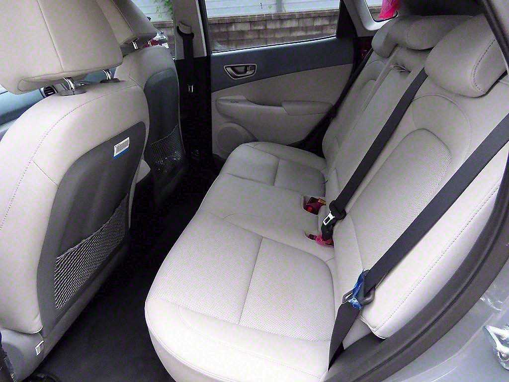 HYUNDAI Kona - Vista 6