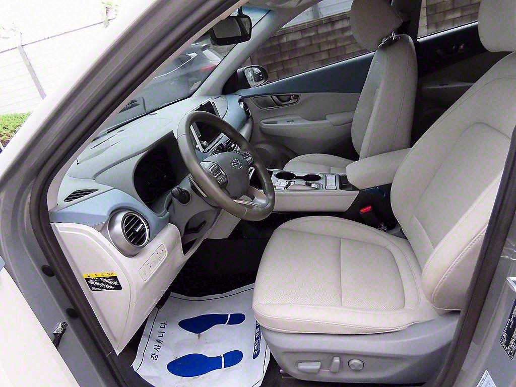 HYUNDAI Kona - Vista 5