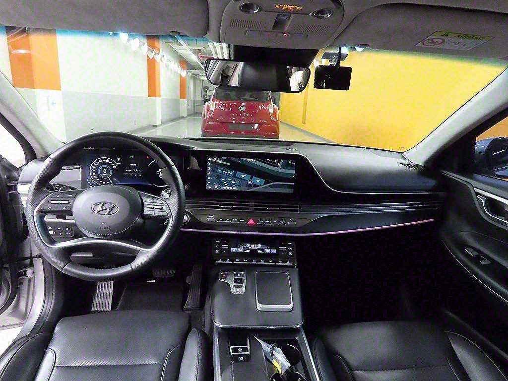 HYUNDAI Grandeur - Vista 7