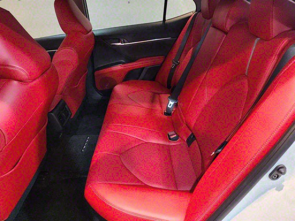 Toyota Camry - Vista 6