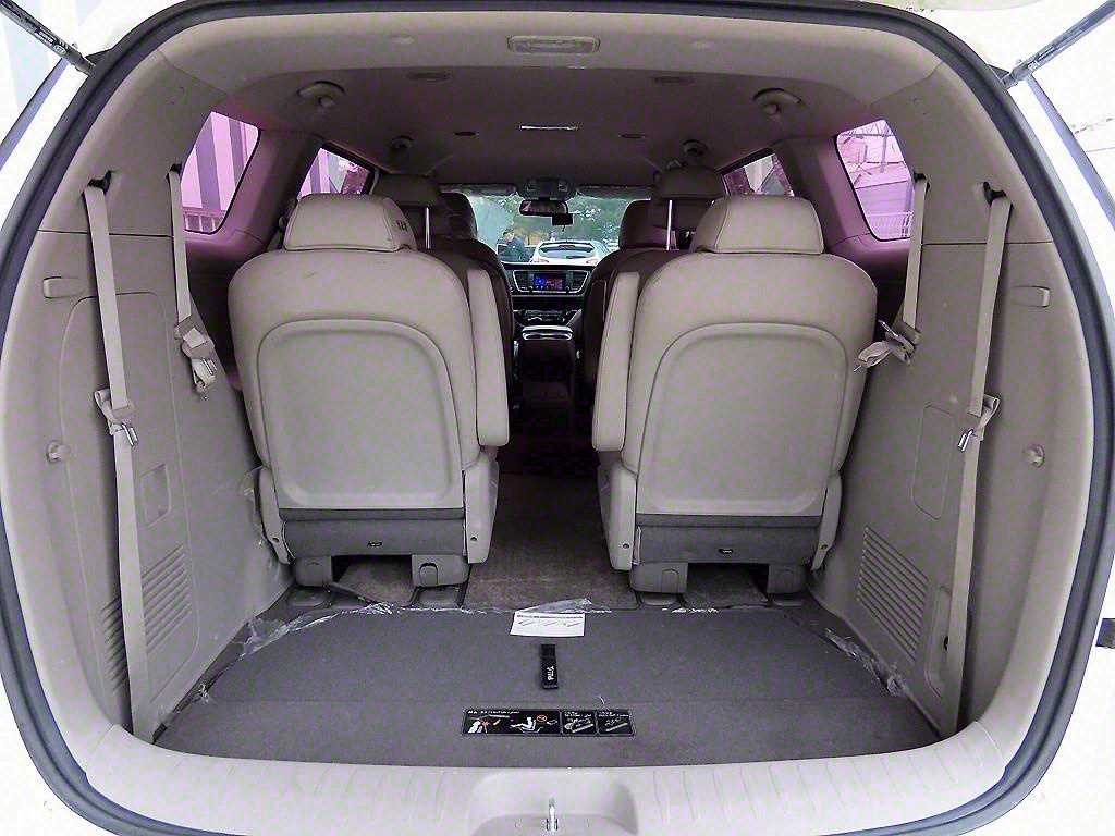 KIA Carnival 2016 Blanco - Importación desde Corea - HF Imports Iquique - Foto 18