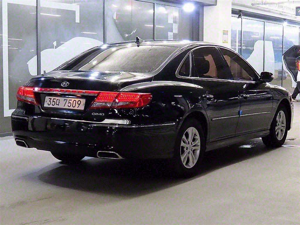 HYUNDAI Grandeur - Vista 4