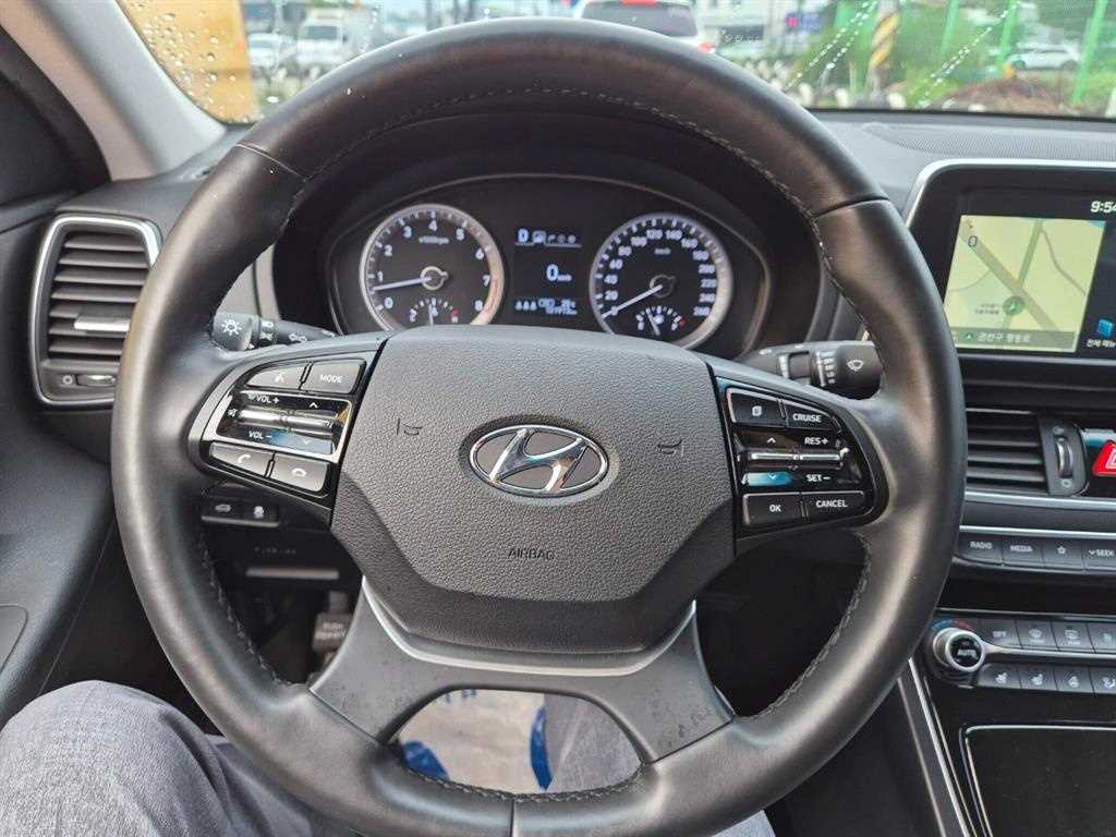 HYUNDAI Grandeur - Vista 11