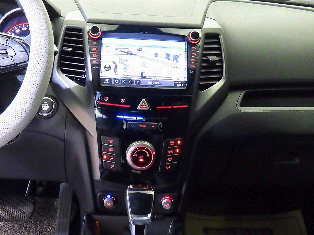 Ssangyong Tivoli - Vista 11