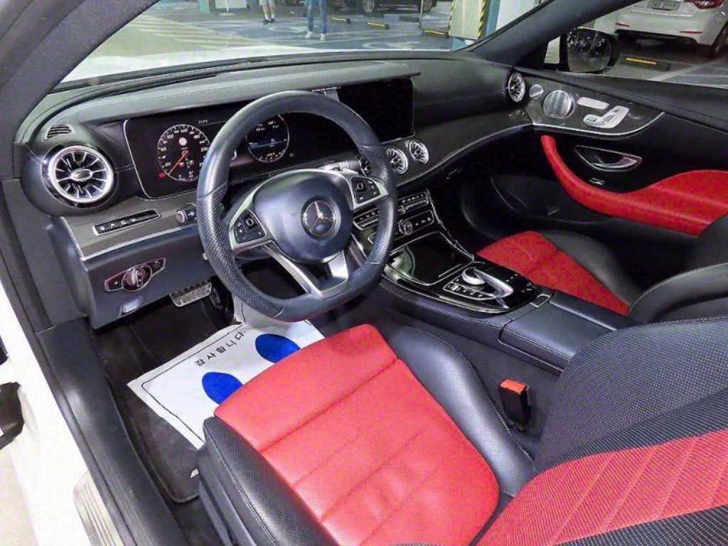 Mercedes Benz E class - Vista 10