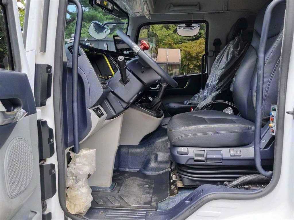 medium and large cargo apChoukJingae - Vista 12