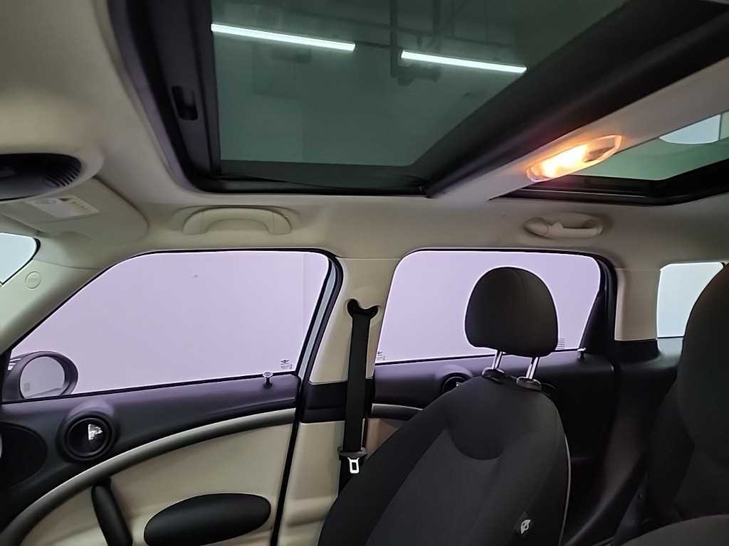 Mini Countryman - Vista 11