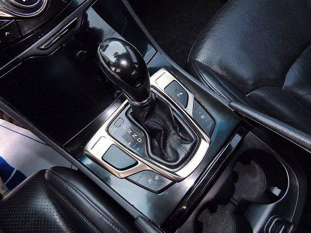 HYUNDAI Grandeur - Vista 10