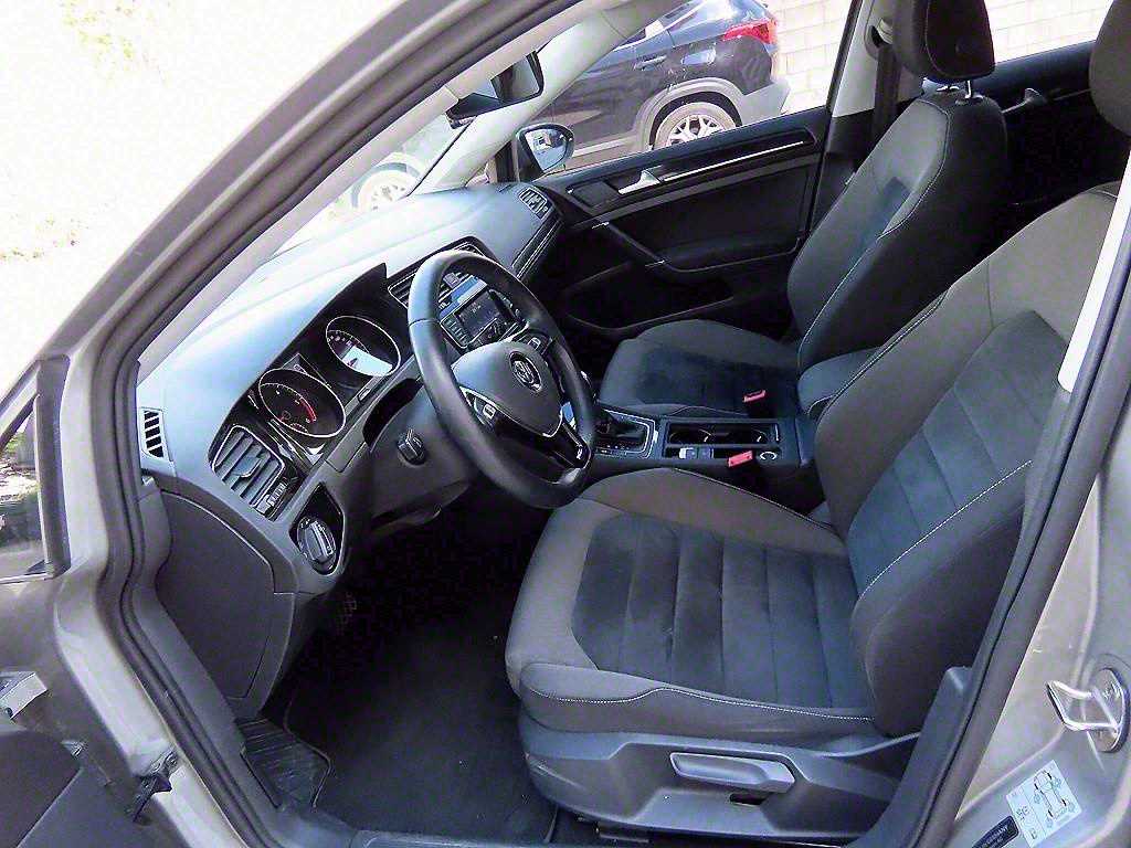 Volkswagen Golf - Vista 5