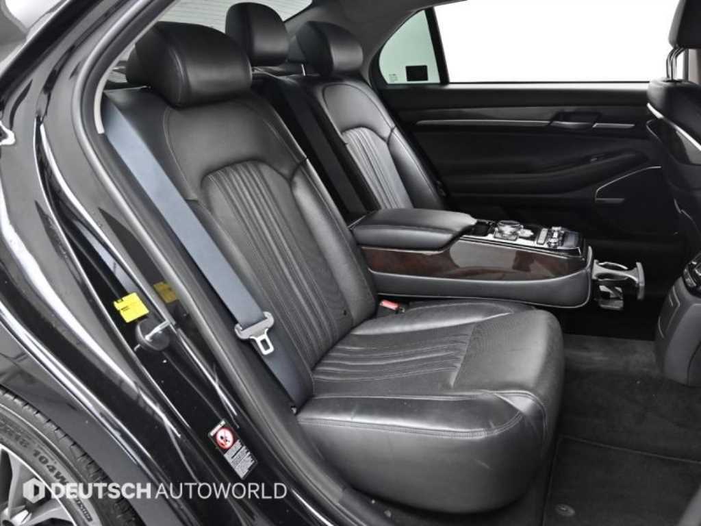 Genesis EQ900 - Vista 12