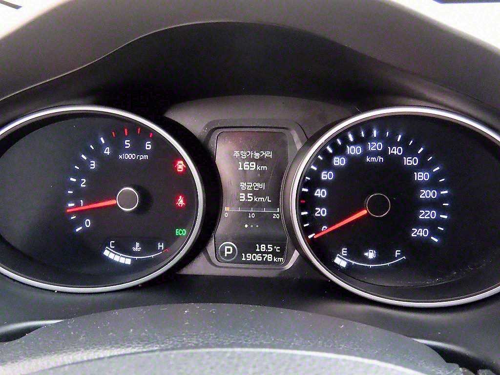 KIA Sportage - Vista 9