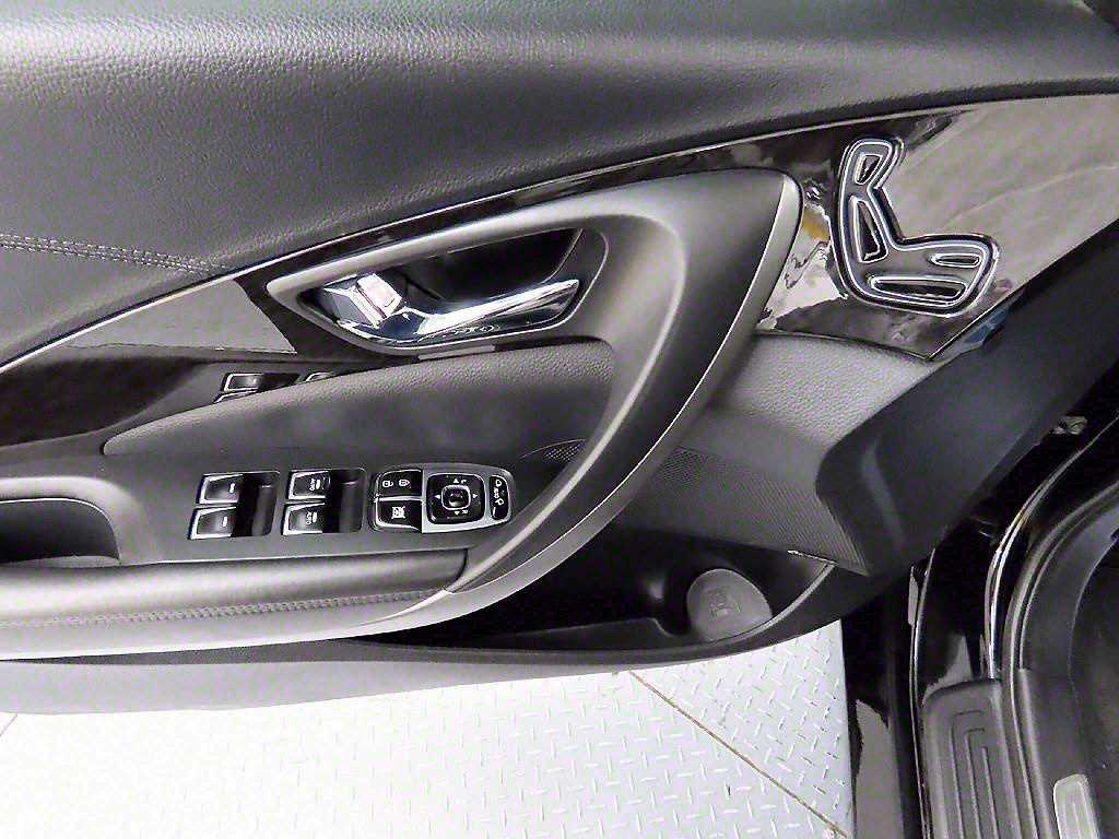 HYUNDAI Grandeur - Vista 11