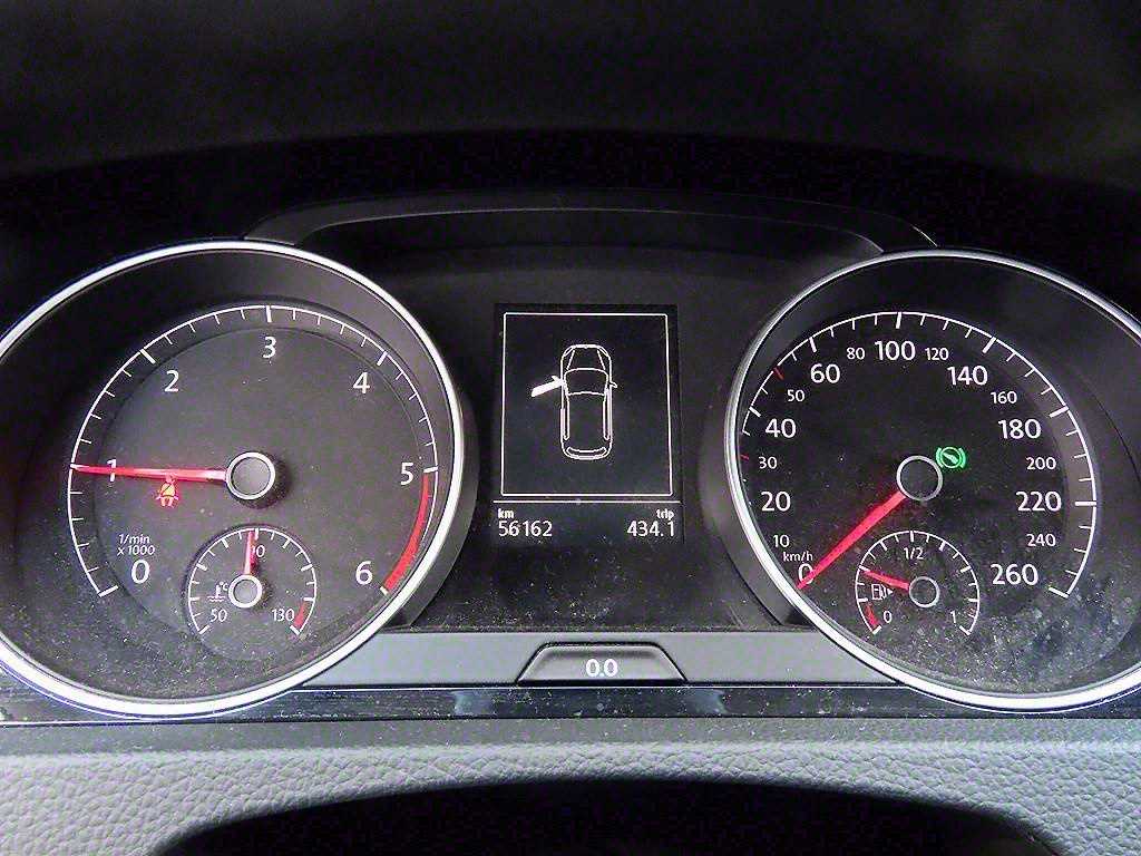 Volkswagen Golf - Vista 9