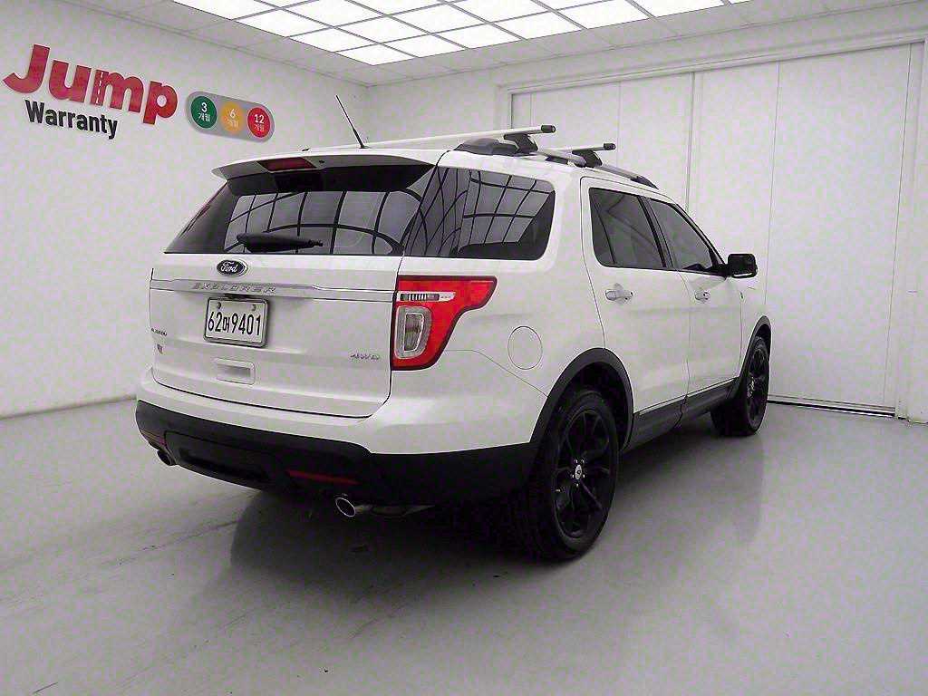 Ford Explorer - Vista 4