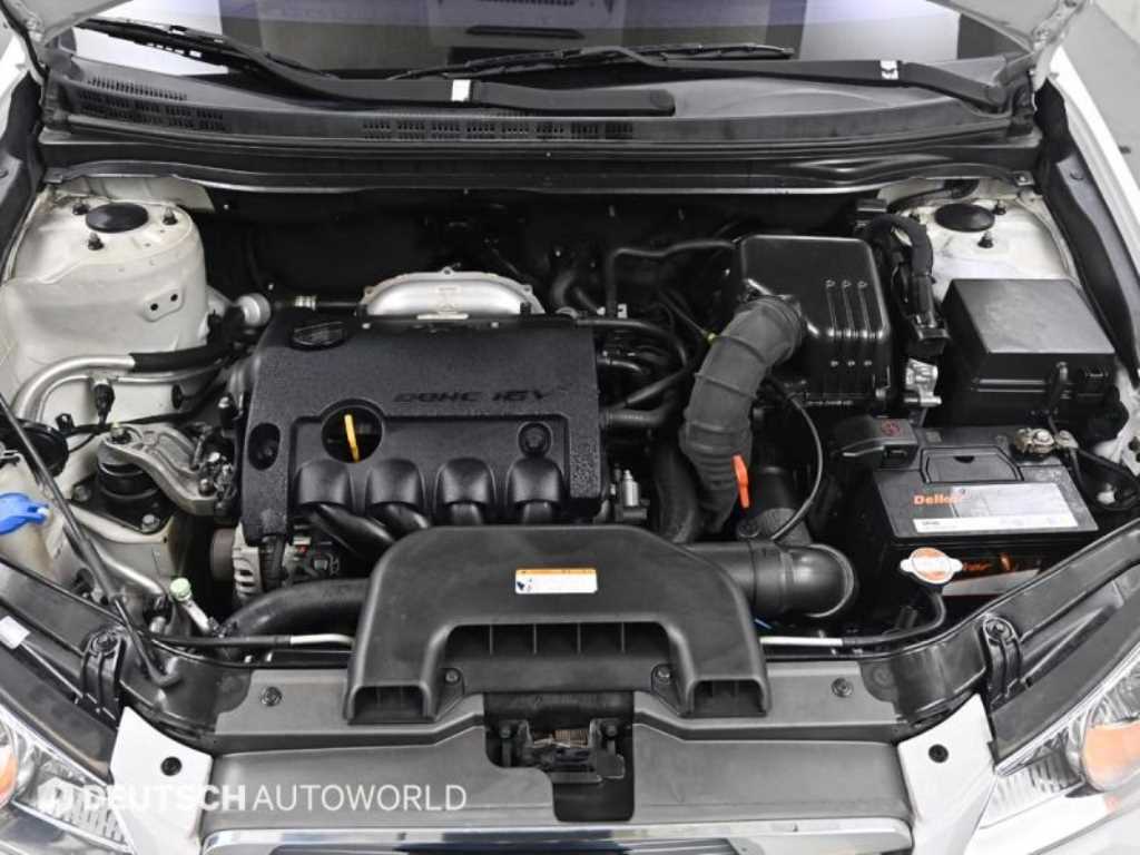 HYUNDAI Avante - Vista 6